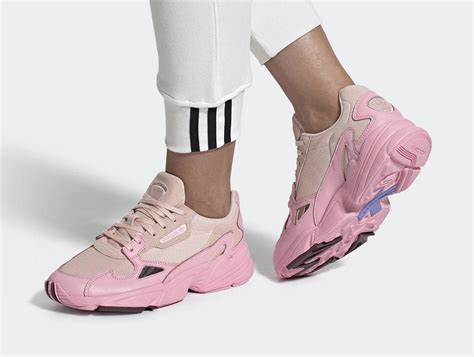 adidas falcon roze